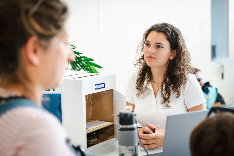 Studenten aan het werk tijdens Project One