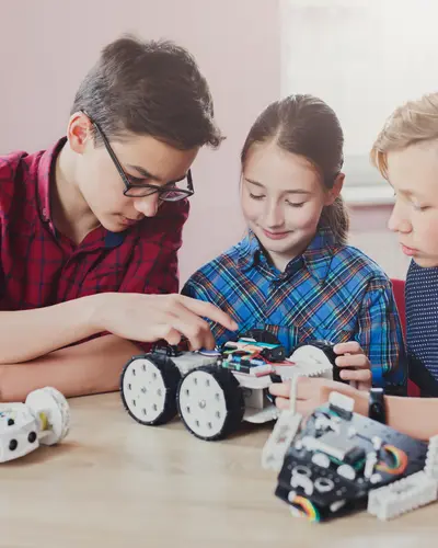 STEM Atölyeleri 1 stem at%C3%B6lyesi %C3%A7ocuklar z1lwwr