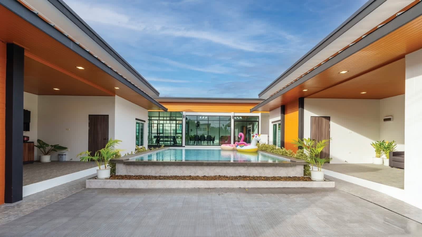 Pool Villa