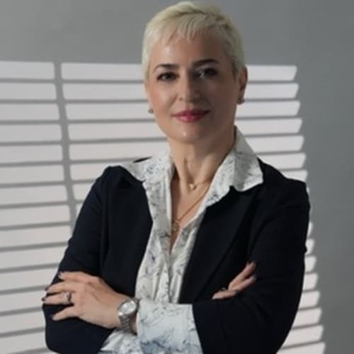 Roya Zarmehr Zamin