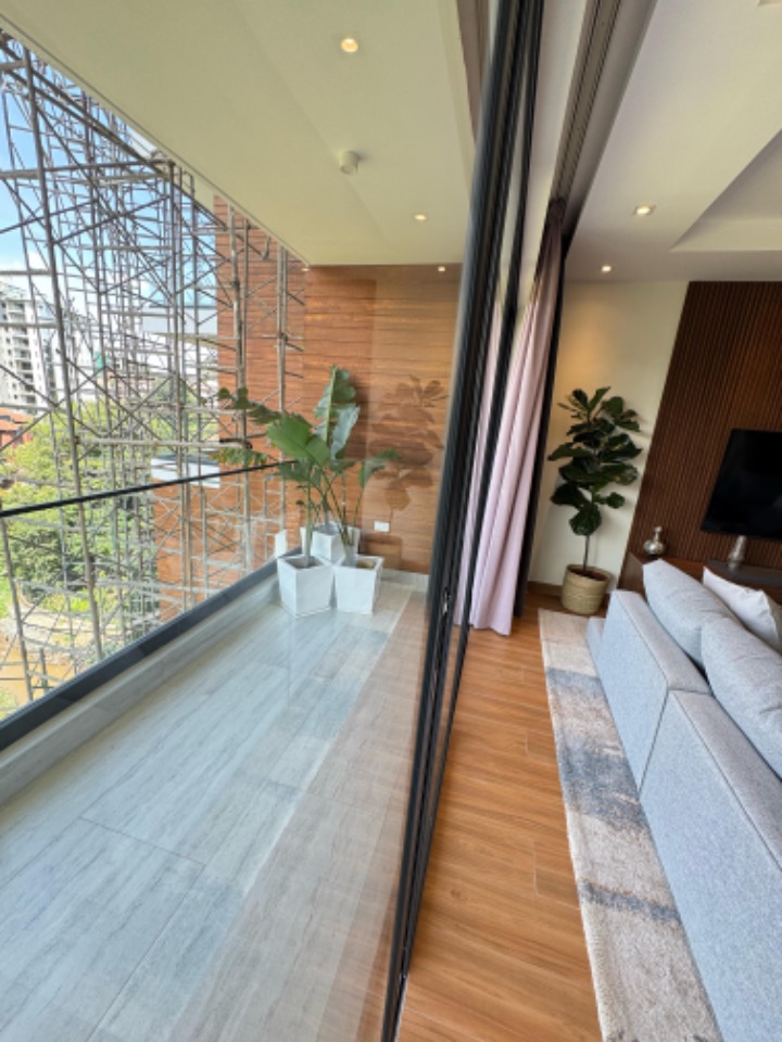 1,2&3 bedroom for sale in Riverside.