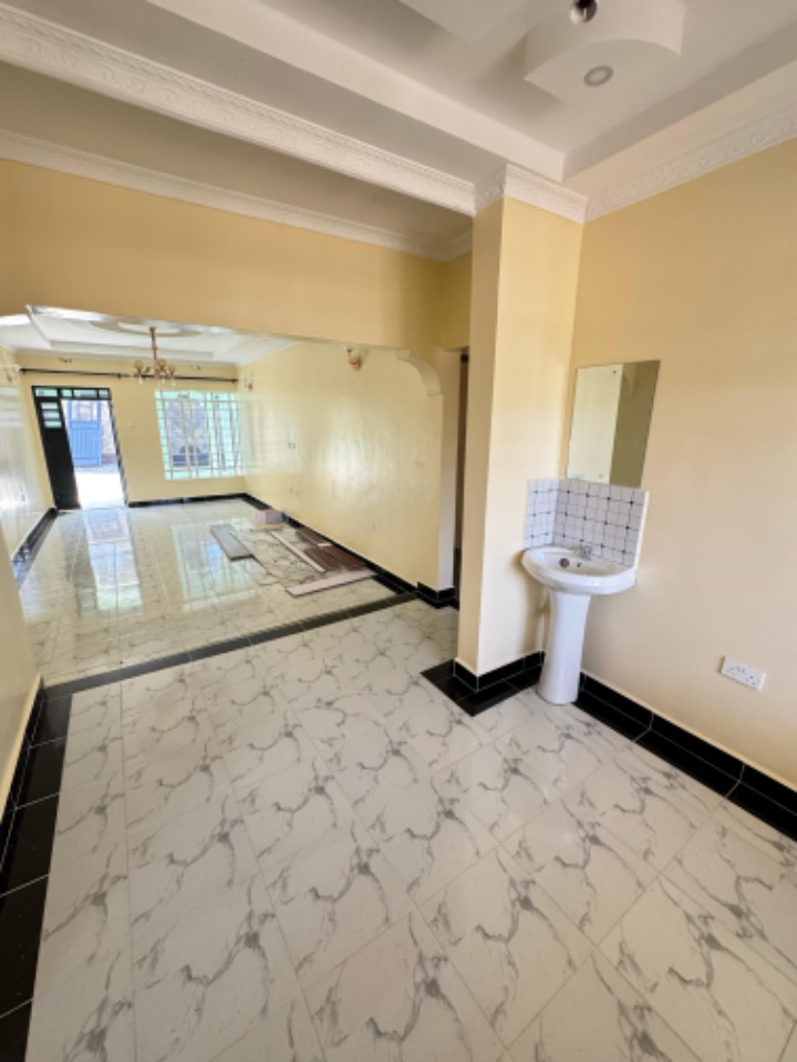 4 bedroom bungalow for sale in Rongai.
