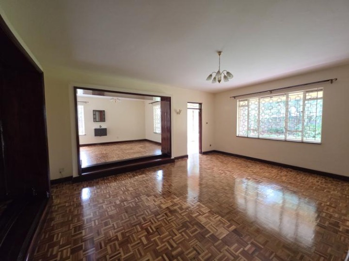4 bedroom  house with ensuite  Runda Evergreen 