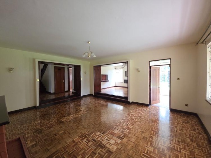 4 bedroom  house with ensuite  Runda Evergreen 