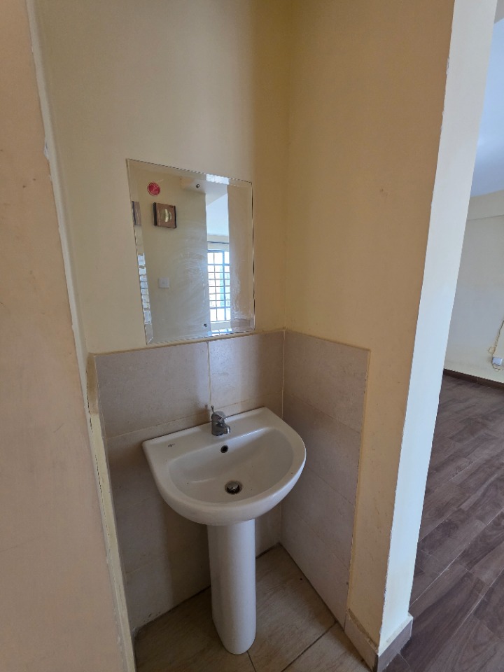 Three bedroom, master ensuite apartment to let in Athi River