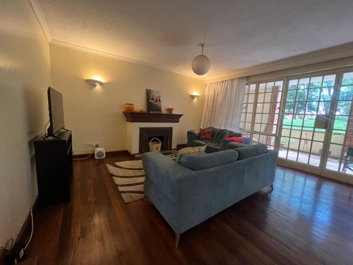 Modern 3 Bedroom Duplex Apartment in Serene Riverside Location