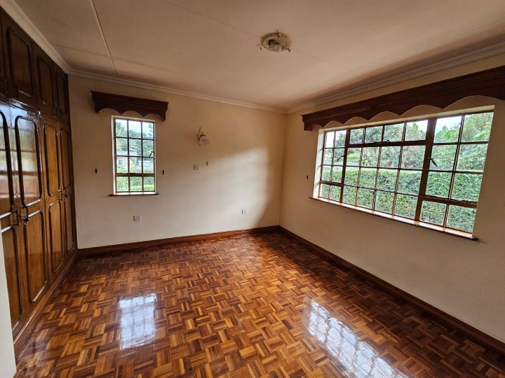 Elegant  5  Bedroom House for Rent