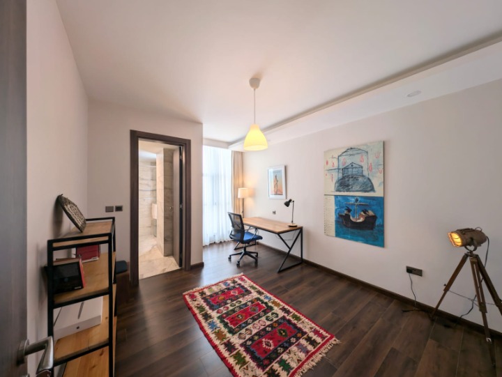 Furnished 3 Bedroom Apartment To Let