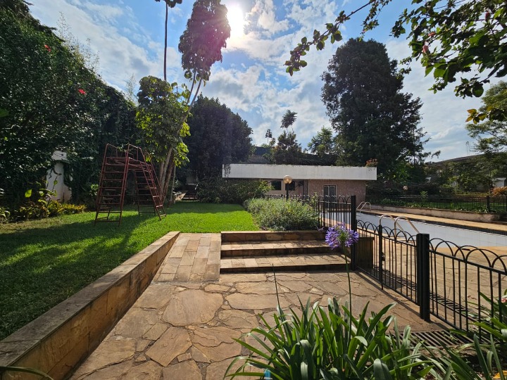 6-Bedroom Standalone House for Rent
