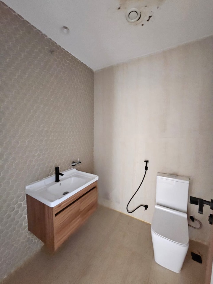 2 Bedroom Unfurnished Apartment