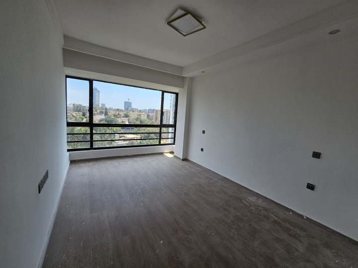3 Bedroom Apartment + DSQ for Sale