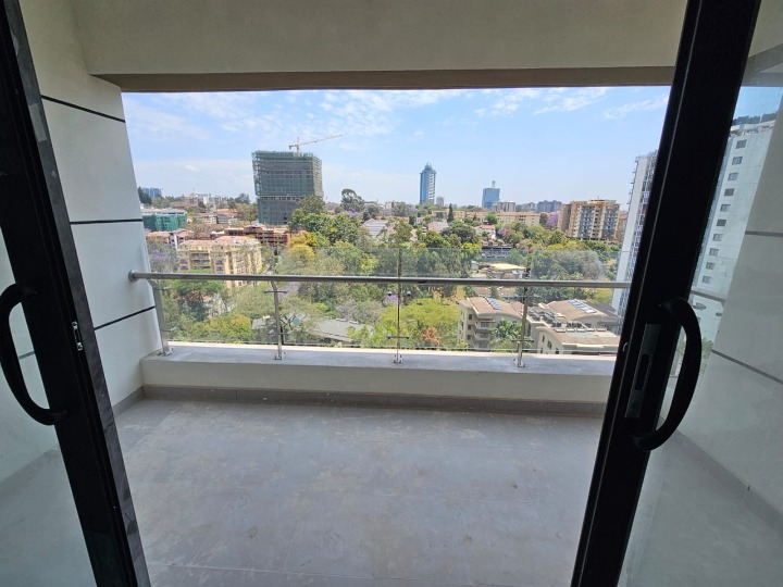 3 Bedroom Apartment + DSQ for Sale