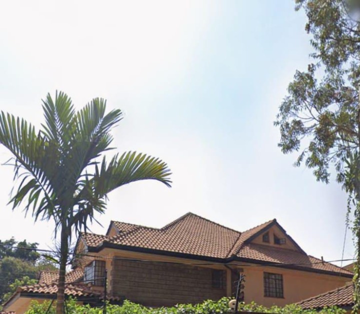5 Bedroom TownHouse for Sale