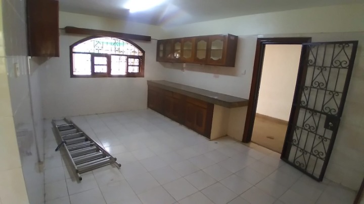 5 Bedroom House for Rent