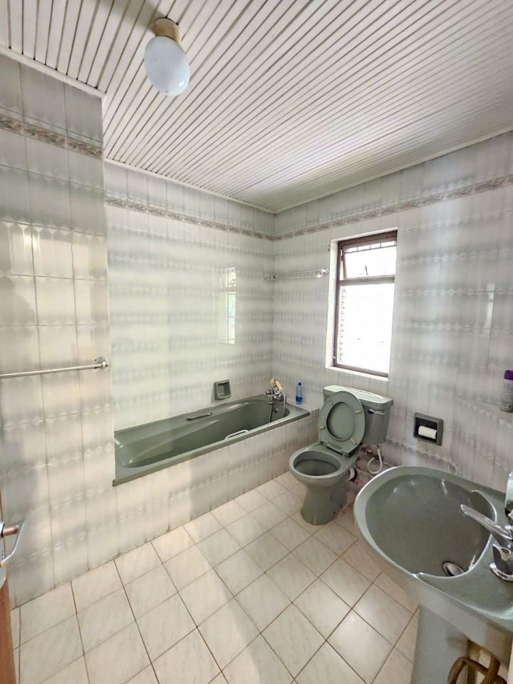 5 Bedroom Townhouse for Rent