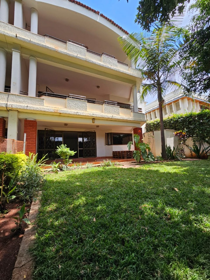 5 Bedroom Townhouse for Rent