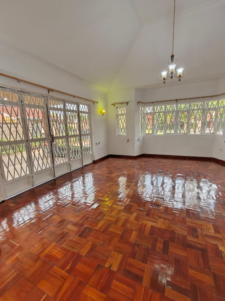 4-Bedroom Bungalow with DSQ To Let
