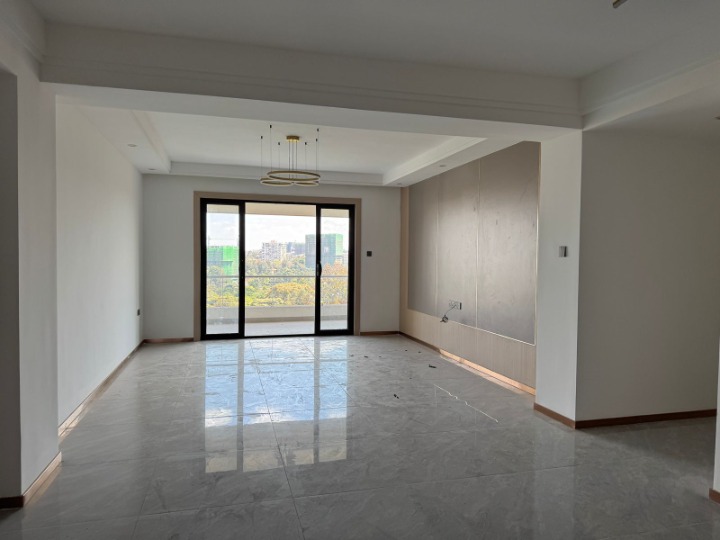 3-Bedroom Apartment + DSQ for Rent