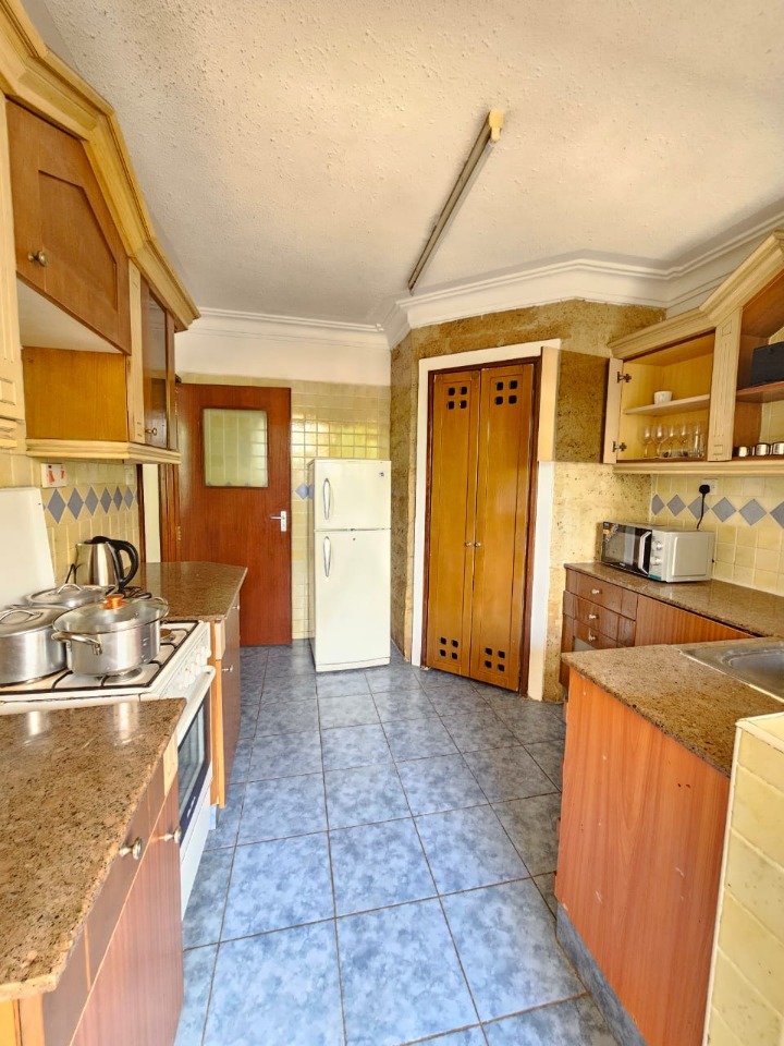 Furnished 2-Bedroom Apartment for Rent