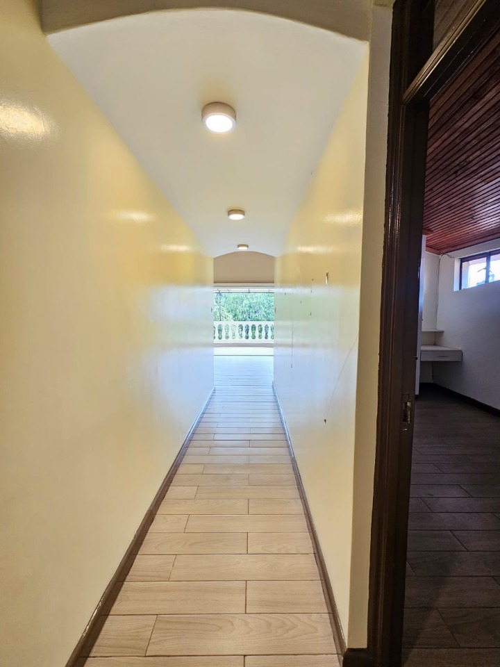 2-bedroom unfurnished penthouse for Rent