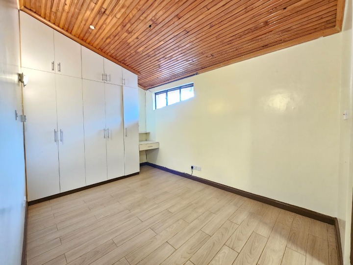 2-bedroom unfurnished penthouse for Rent