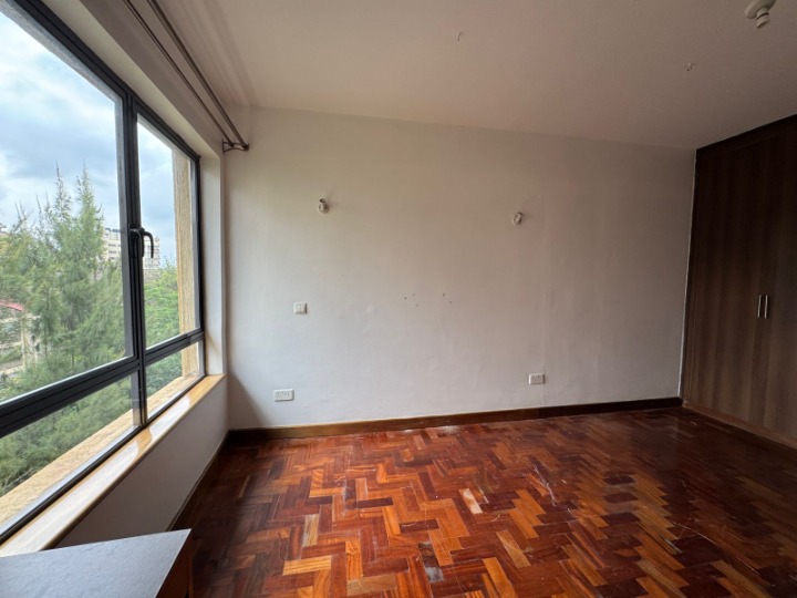 3 Bedrooms + DSQ Apartment for Rent