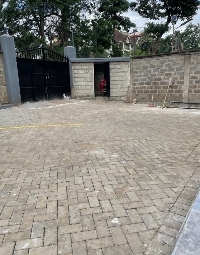 3 Bedroom Maisonette For Rent