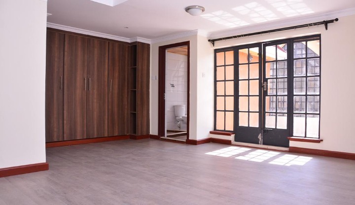 5 Bedroom Villa - Redhill Villas