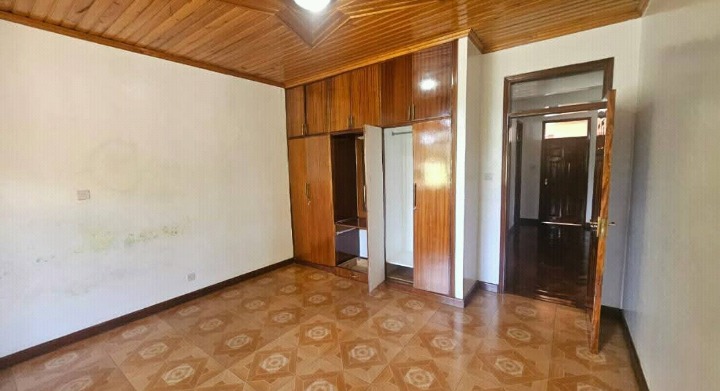3-Bedroom House to Let in Runda