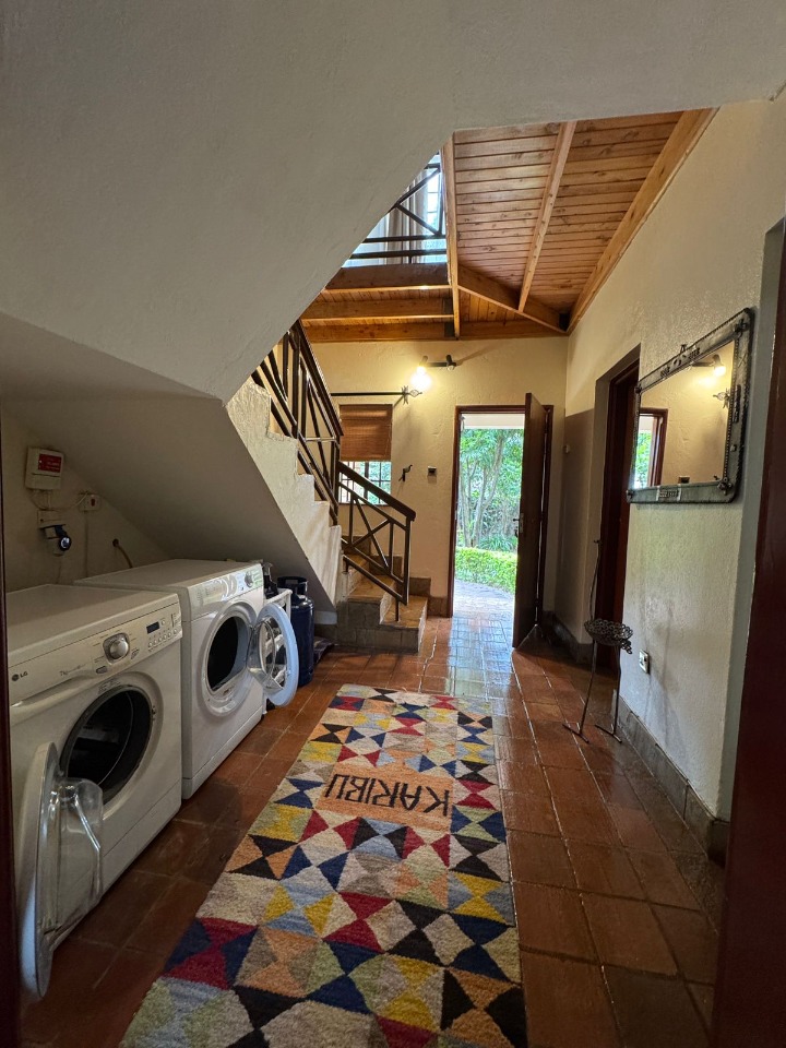 2-Bedroom Cottage with Office – Karen