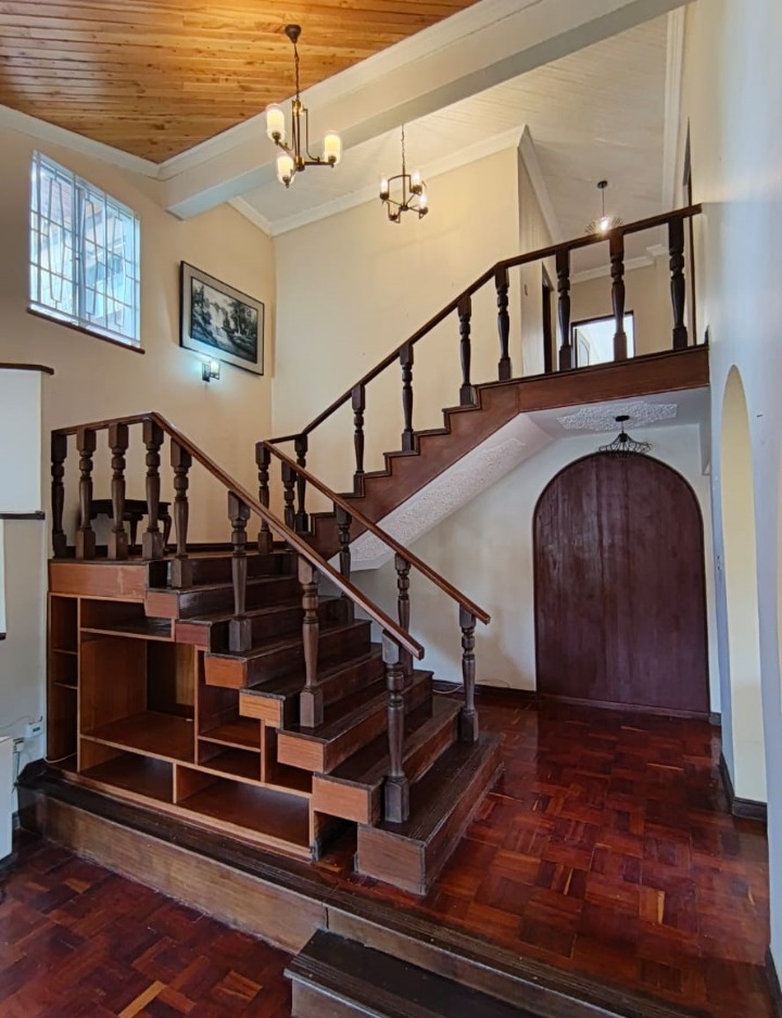 To Let: Furnished 3-Bedroom House + DSQ – Runda