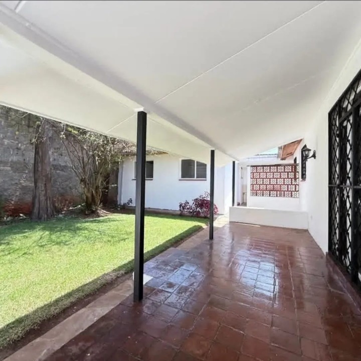 Charming 3BD Cottage + DSQ For Rent – Lavington