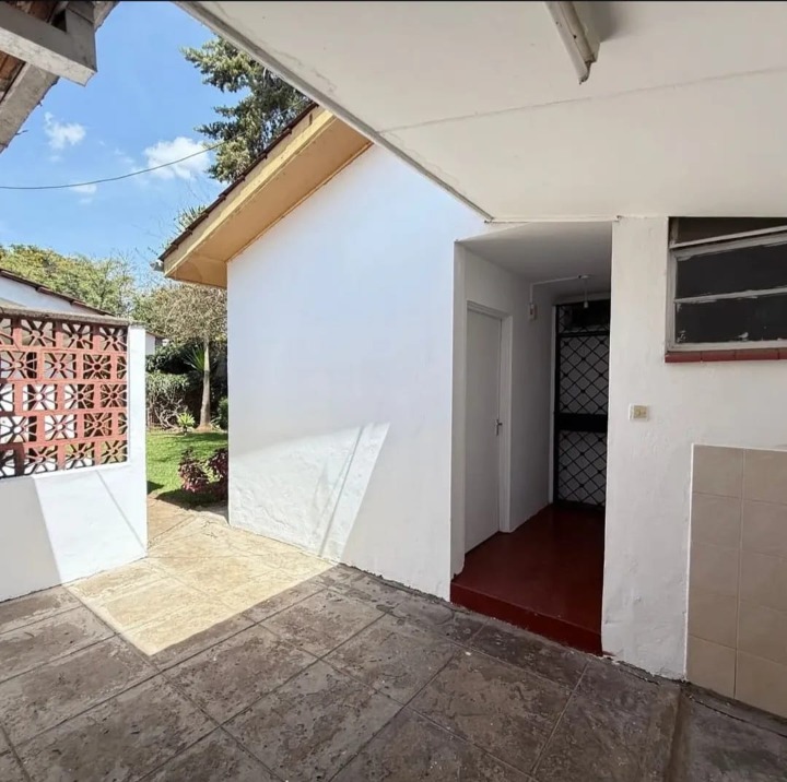 Charming 3BD Cottage + DSQ For Rent – Lavington