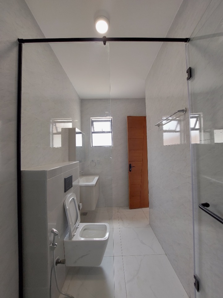 To Let | 2 Bedroom Guest House – Thigiri