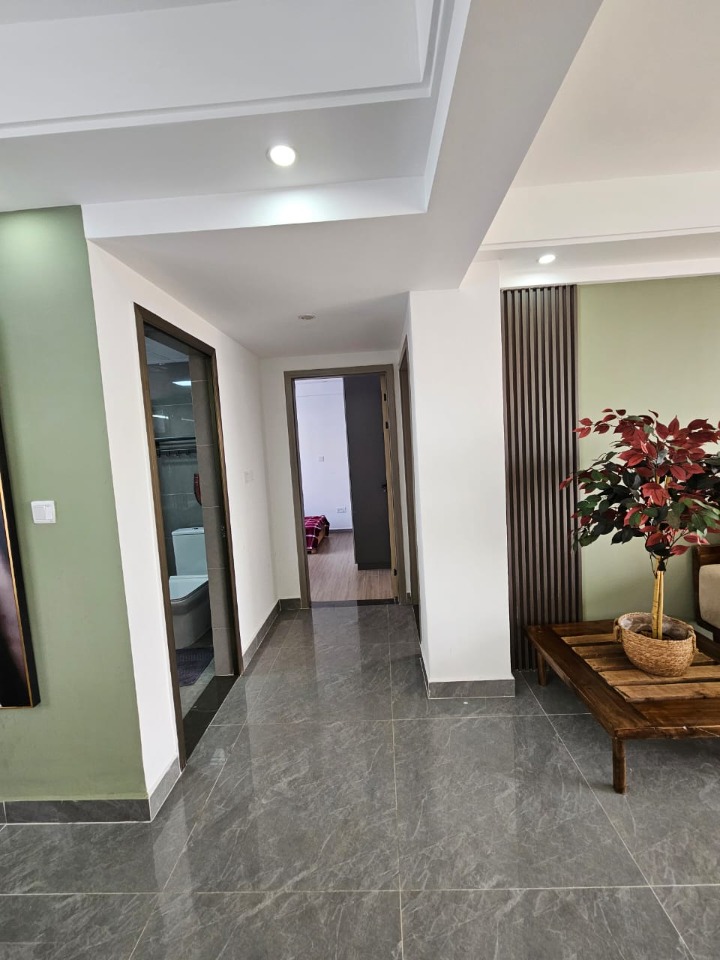 Furnished 2-Bedroom Apartment for Rent – Riverside