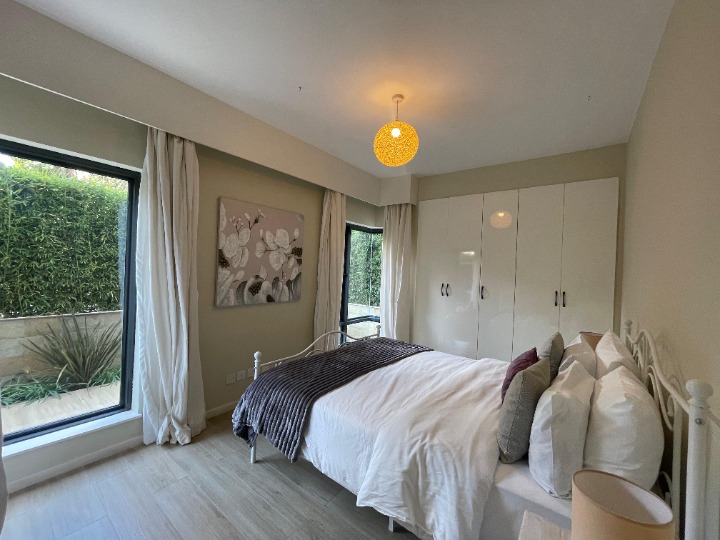 Furnished 2-Bedroom Apartment for Rent – Riverside