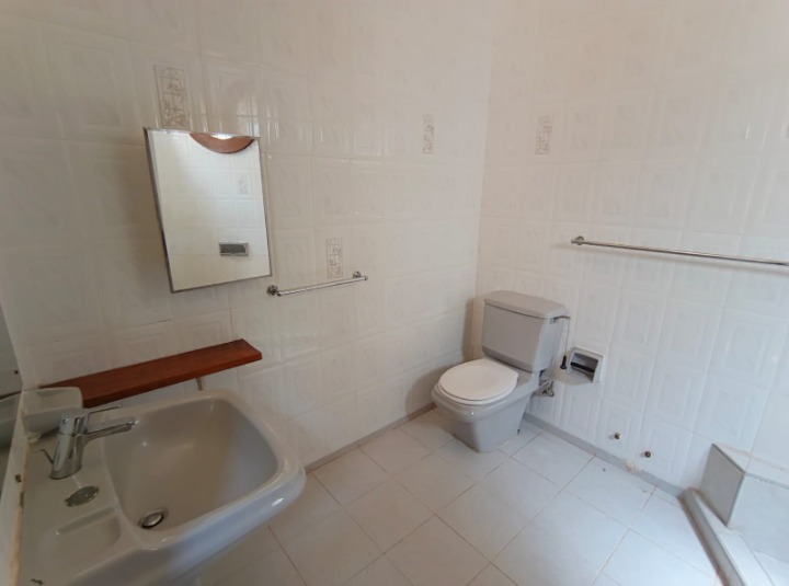 5-Bedroom House for Rent – Nyari