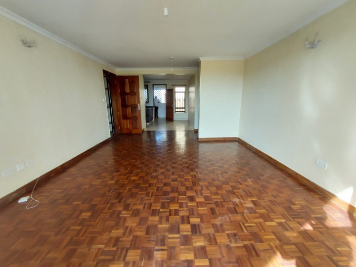 3 Bedroom Apartment with DSQ for Rent–Loresho