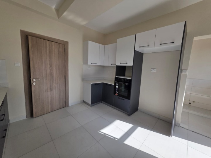 Elegant 5 Bedroom Duplex Apartment For Sale In Parklands
