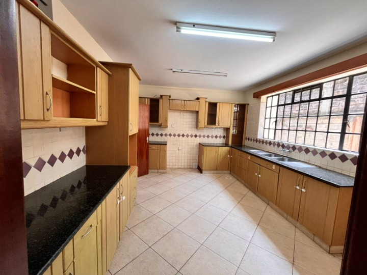 4-Bedroom Townhouse for Rent – Spring Valley