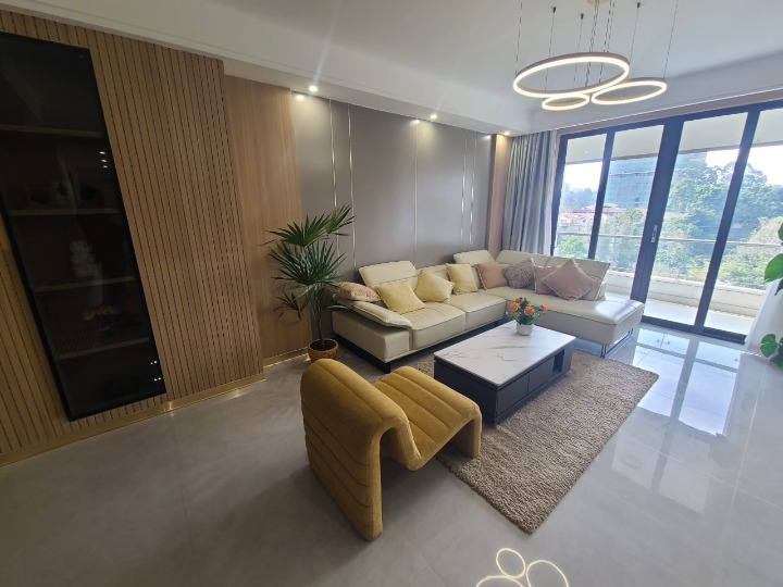 Riverside – 3 Bedroom Apartment with DSQ for Sale