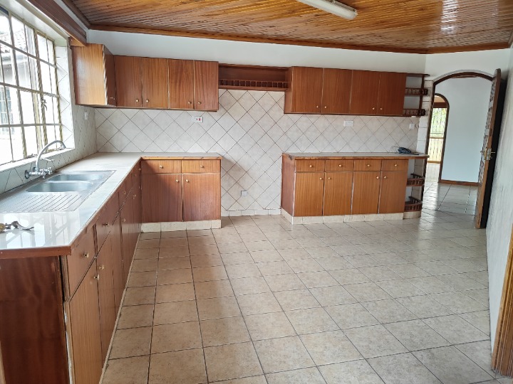 Westlands – 4 Bedroom Apartment with DSQ for Rent