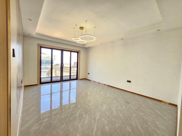 RIVERSIDE – 2 Bedroom Apartment for Rent