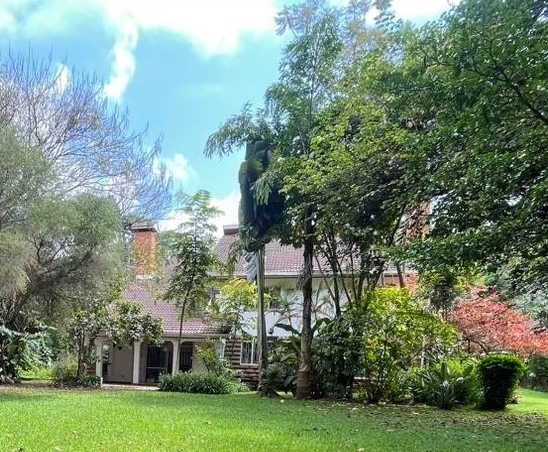 Kyuna – 5-Bedroom House for Rent