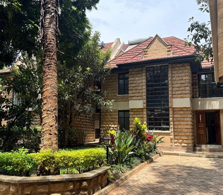Lavington – 5 Bedroom  House To Let
