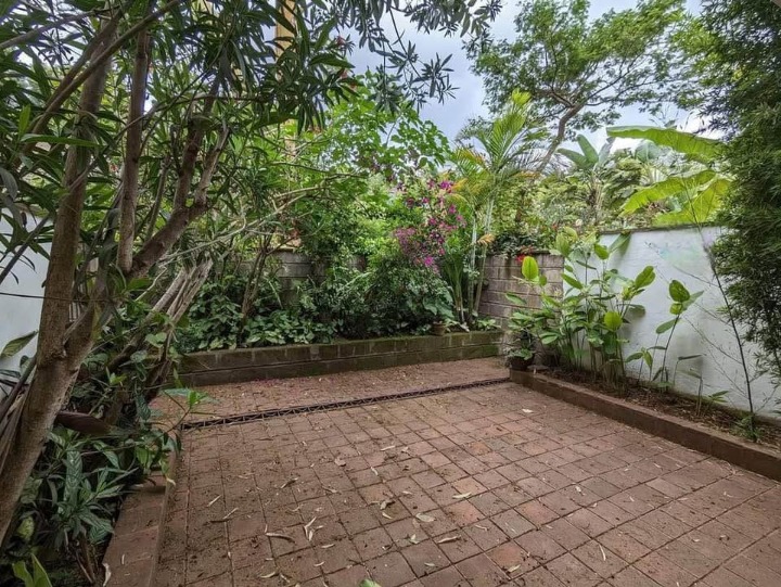 Kileleshwa – 2 Bedroom Unfurnished House For Rent