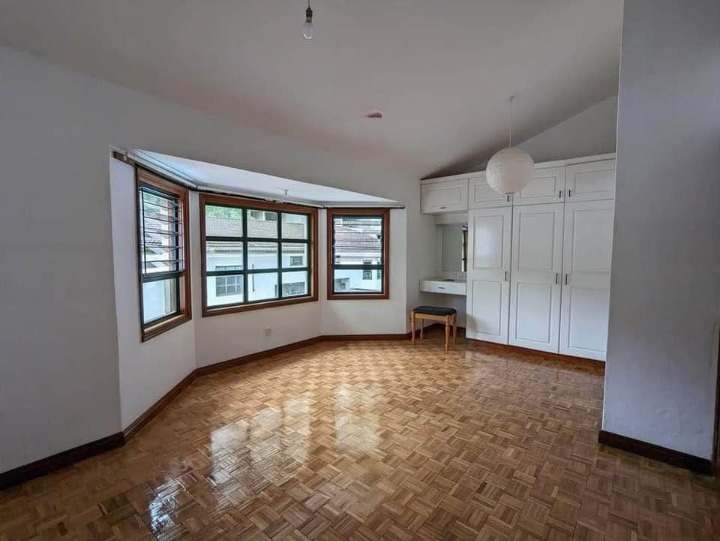 Kileleshwa – 2 Bedroom Unfurnished House For Rent