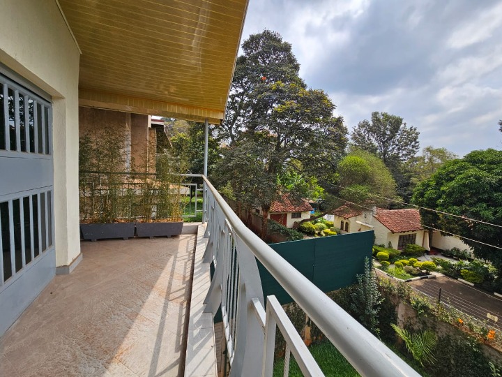Lavington – 6-Bedroom Townhouse for Rent