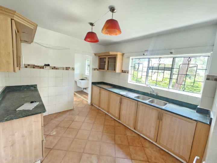 Rosslyn – 4 Bedroom House for Sale