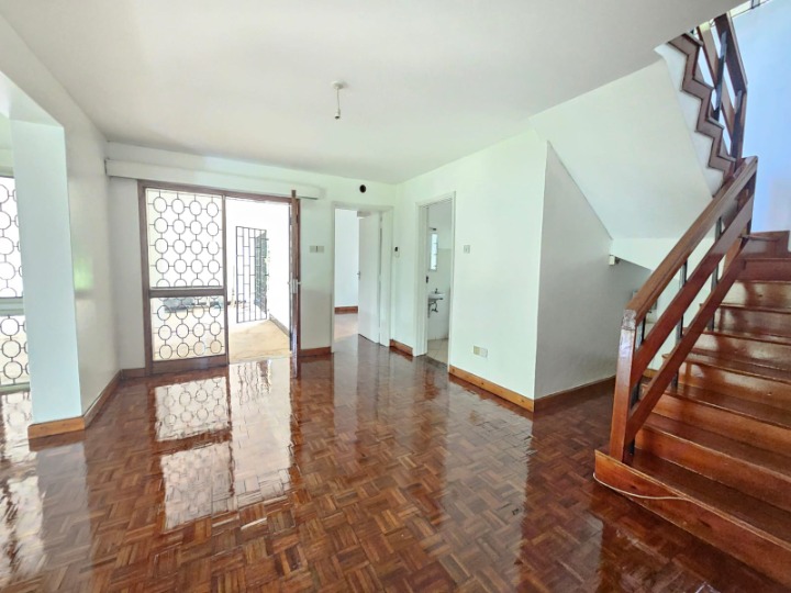 Rosslyn – 4 Bedroom House for Sale